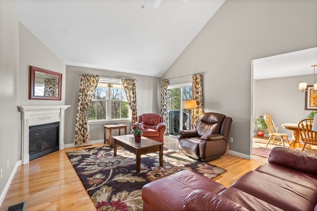 6 Rotherham Way, Unit C Hudson, MA 01749 - Photo 3 of 33 Gallery Image 3
