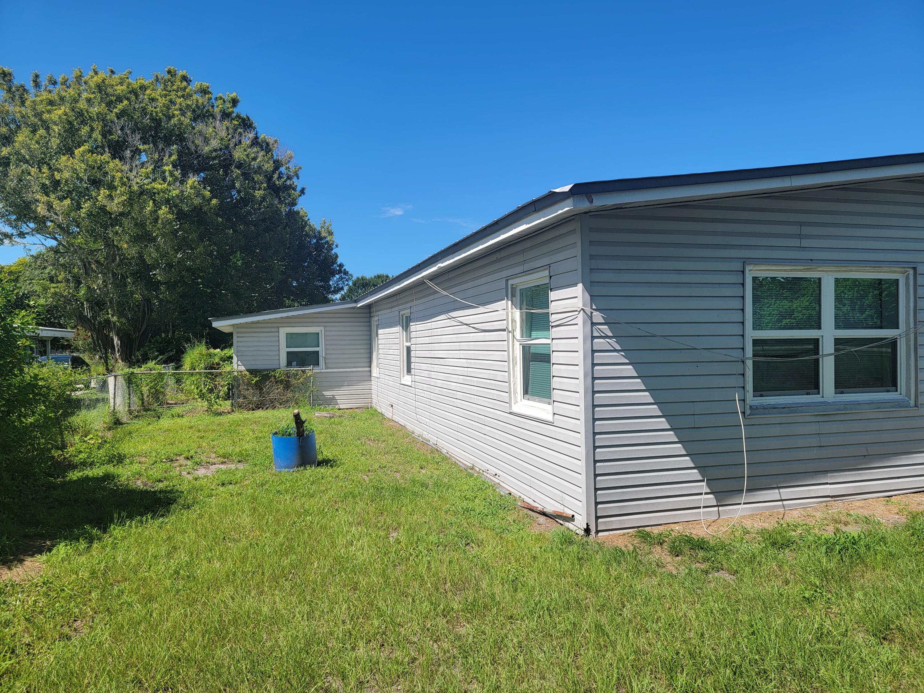 3403 Sloan Road Fort Pierce, FL 34947 - Photo 28 of 30 20220822_153927
