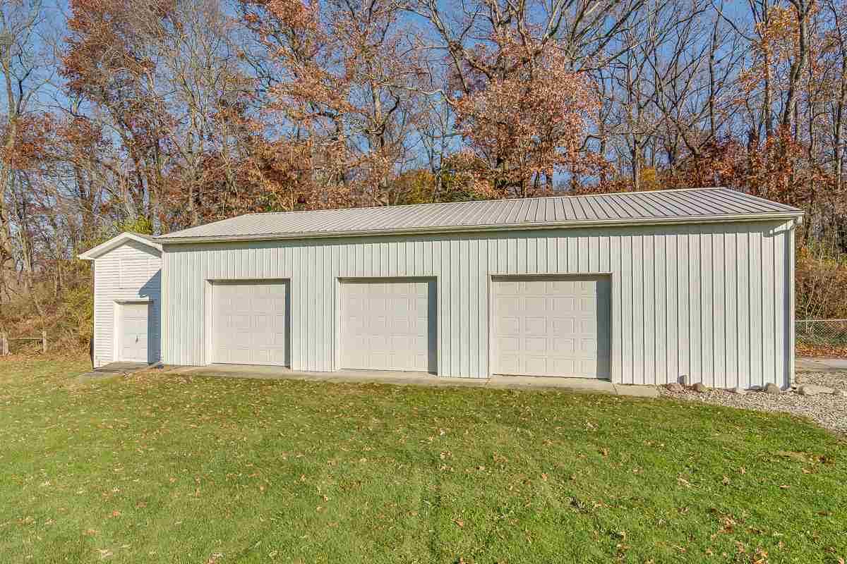 24695 Layton Road South Bend, IN 46614 - Photo 23 of 27