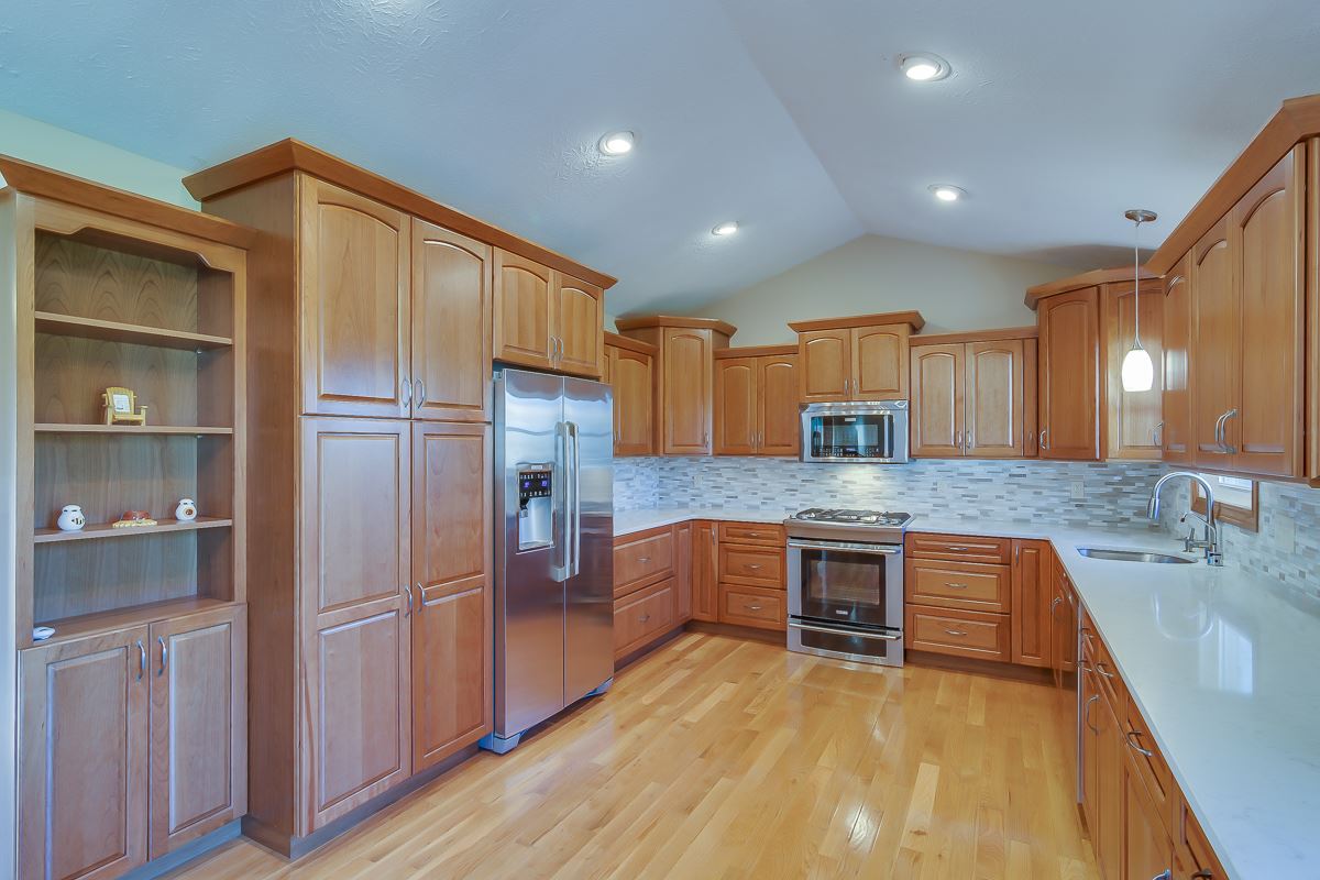 24695 Layton Road South Bend, IN 46614 - Photo 5 of 27