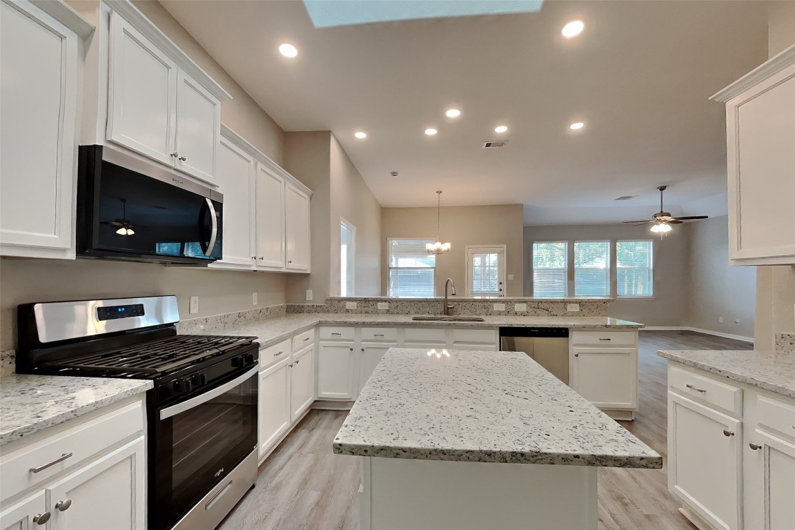 22451 Toronado Ridge Lane Porter, TX 77365 - Photo 4 of 19