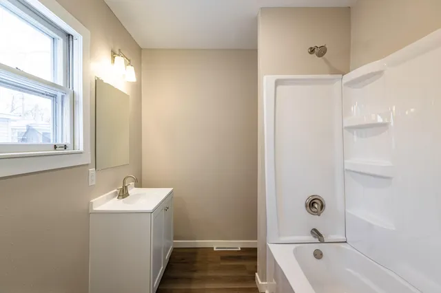 $234,900 | 2011 21st Street South, La Crosse, WI 54601