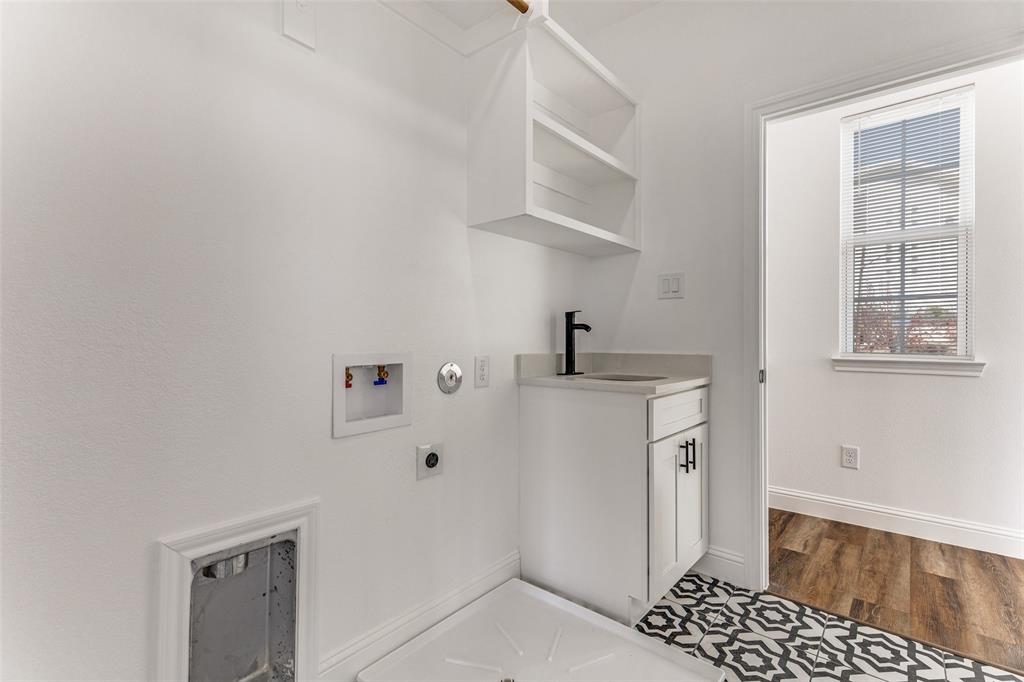 2612 Burchill Road Fort Worth, TX 76105 - Photo 22 of 25