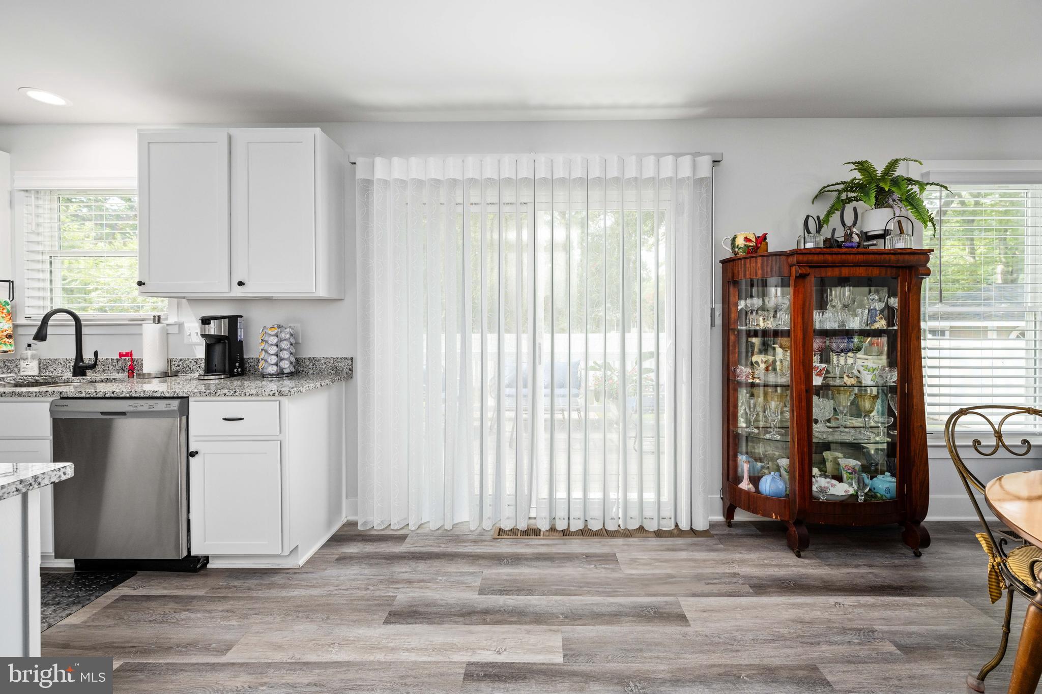 133 7th Street Colonial Beach, VA 22443 - Photo 23 of 72 Beautiful fabric custom blind/drape