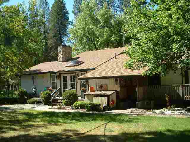 12823 East Nelson Road Elk, WA 99009 - Photo 1 of 9