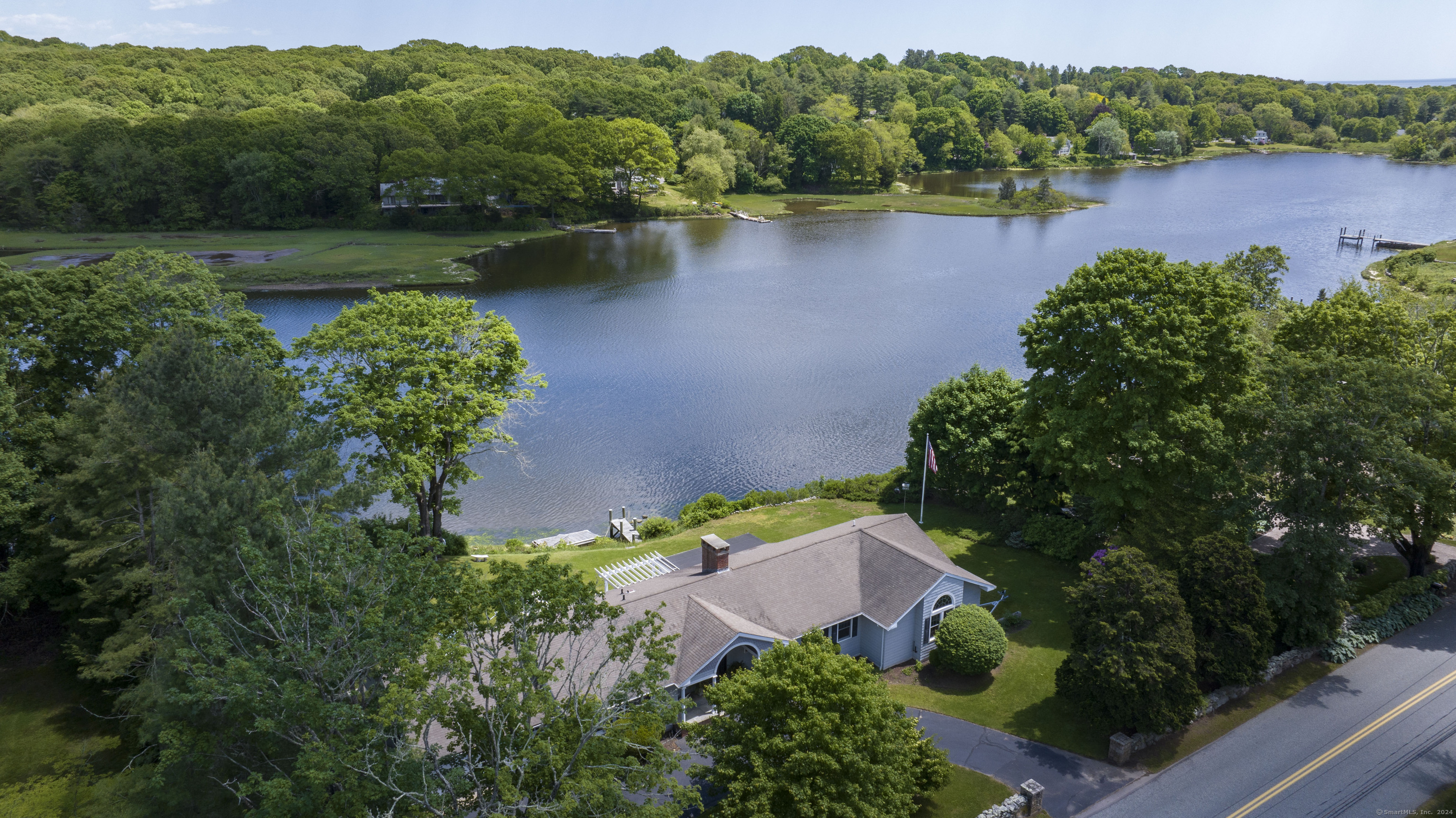 116 Cove Road Stonington, CT 06378 - Photo 1 of 1 Gallery Image 1