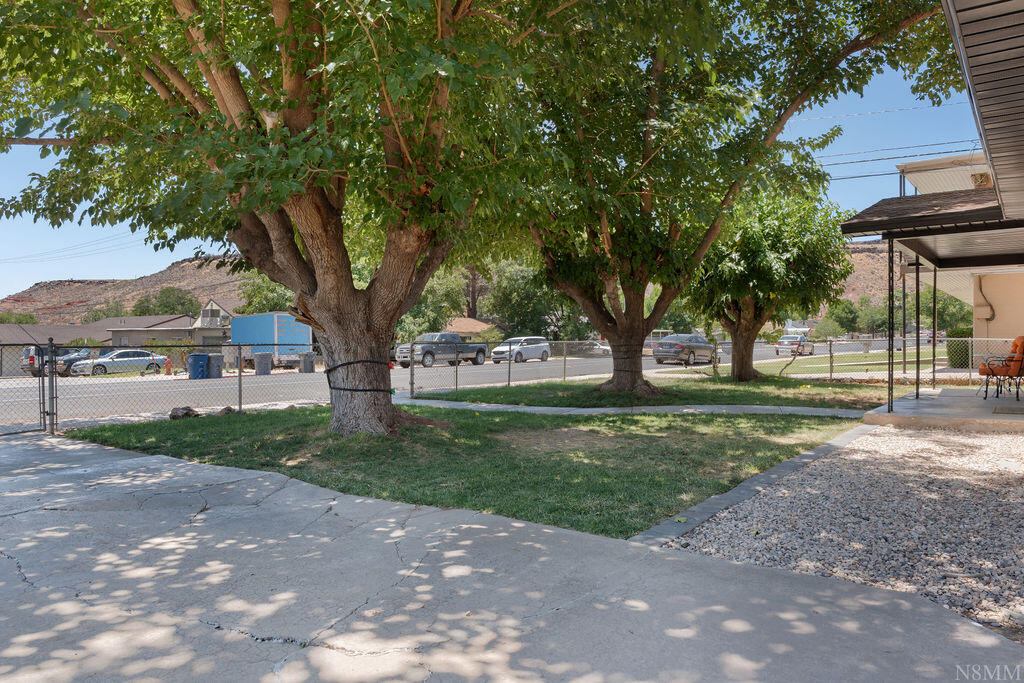144 West 300 S Street St. George, UT 84770 - Photo 31 of 46 DSC07001