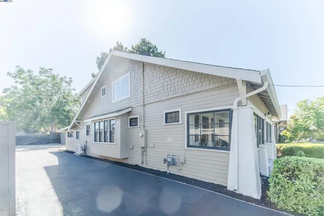 $1,199,888 | 789 South 12th Street, San Jose, CA 95112