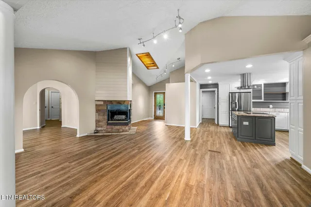 $500,000 | 1888 Wilderness Drive, Talbott, TN 37877