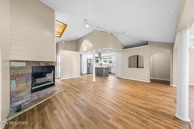 $500,000 | 1888 Wilderness Drive, Talbott, TN 37877