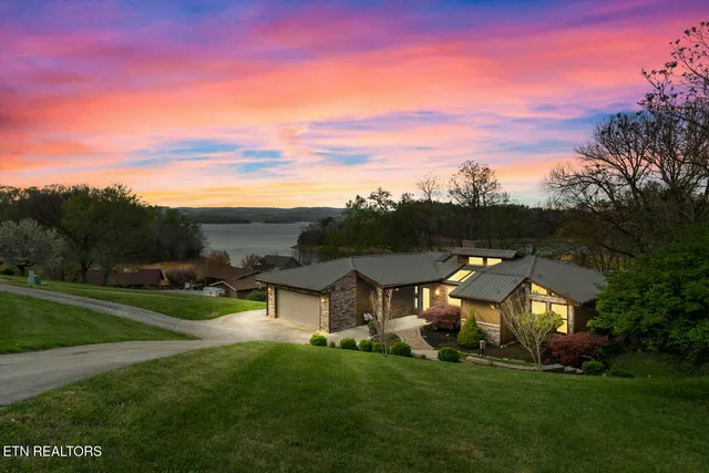 $500,000 | 1888 Wilderness Drive, Talbott, TN 37877