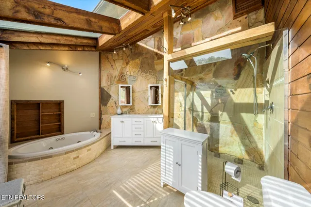 $500,000 | 1888 Wilderness Drive, Talbott, TN 37877