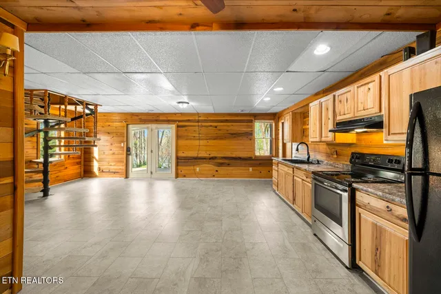 $500,000 | 1888 Wilderness Drive, Talbott, TN 37877