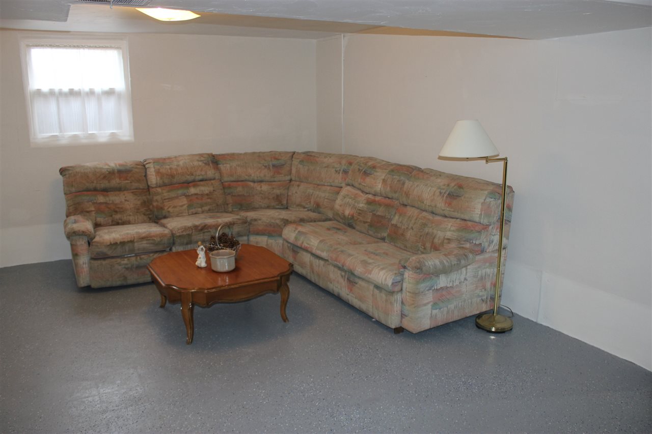 1370 West Division Road Jasper, IN 47546 - Photo 22 of 32 Gallery Image 22