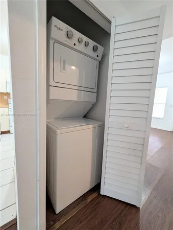 $2,000 | 825 Southwest 6th Place, Florida City, FL 33034