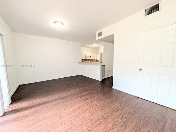 $2,000 | 825 Southwest 6th Place, Florida City, FL 33034