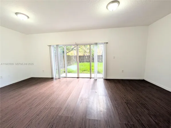 $2,000 | 825 Southwest 6th Place, Florida City, FL 33034