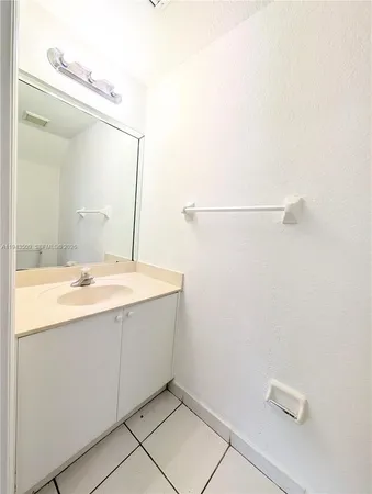 $2,000 | 825 Southwest 6th Place, Florida City, FL 33034
