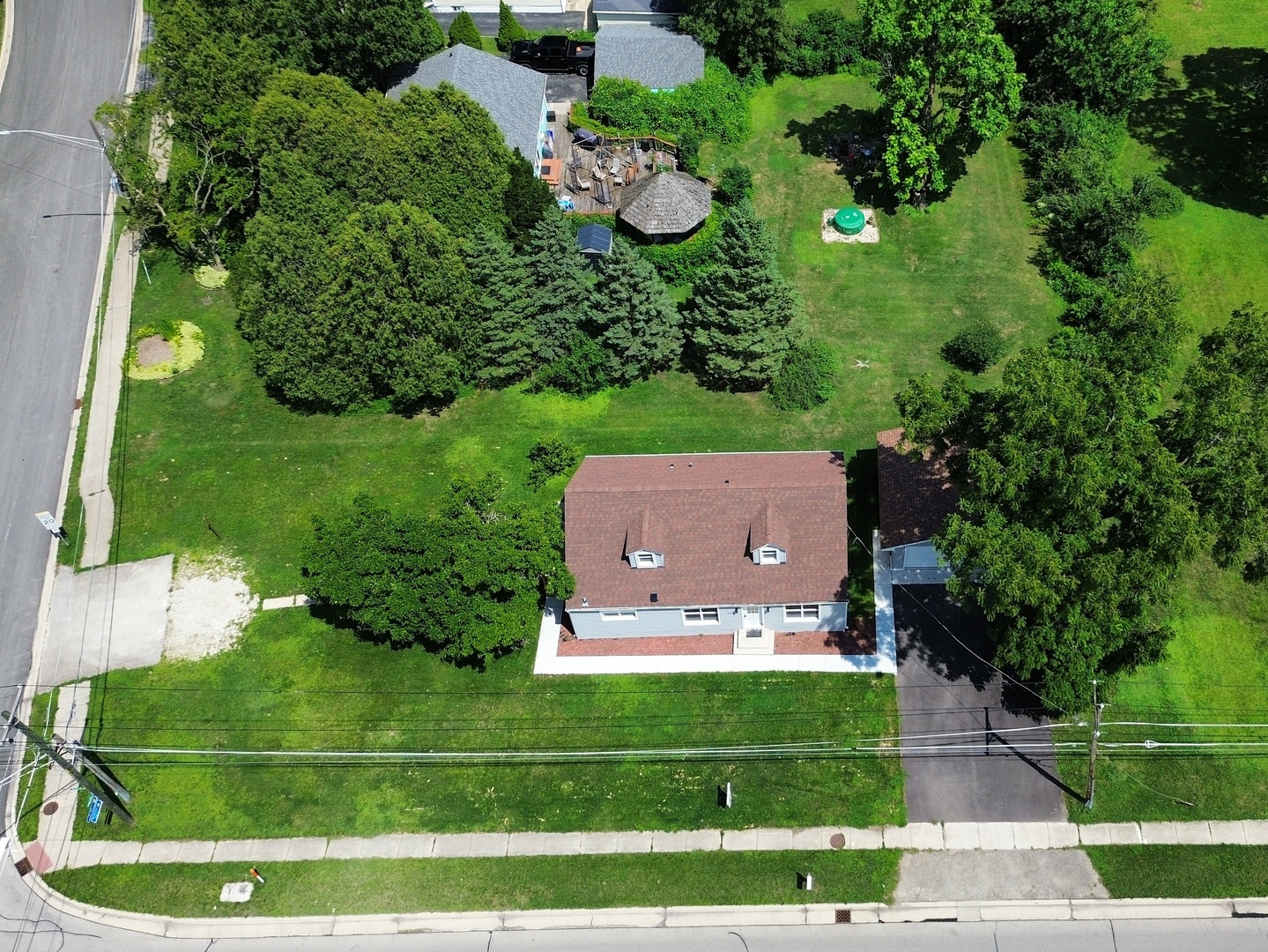 S333 Winfield Road Winfield, IL 60190 - Photo 35 of 37 an aerial view of a house
