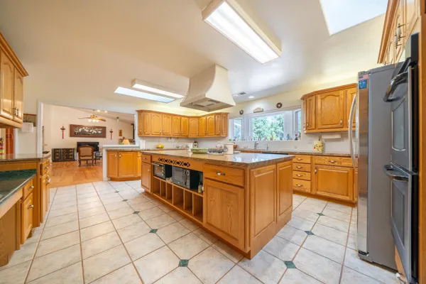 $820,000 | 16922 China Gulch Drive, Anderson, CA 96007