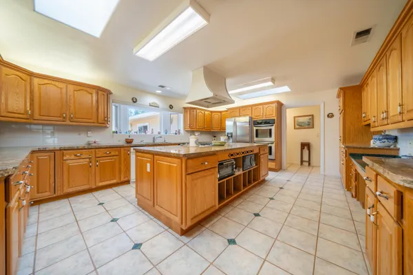 $820,000 | 16922 China Gulch Drive, Anderson, CA 96007