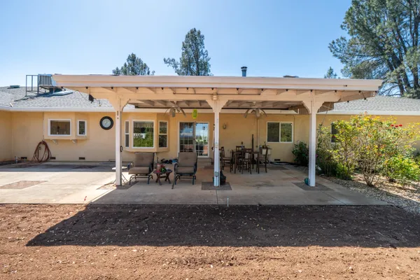 $820,000 | 16922 China Gulch Drive, Anderson, CA 96007