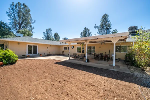 $820,000 | 16922 China Gulch Drive, Anderson, CA 96007