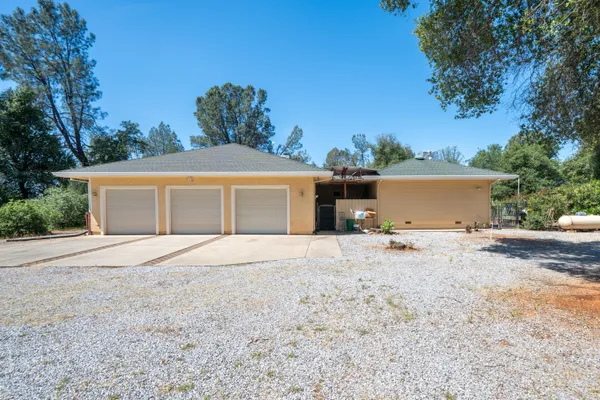 $820,000 | 16922 China Gulch Drive, Anderson, CA 96007