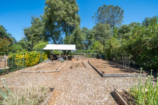 $820,000 | 16922 China Gulch Drive, Anderson, CA 96007