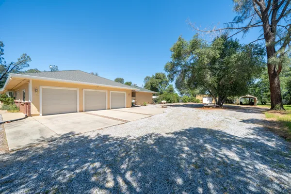 $820,000 | 16922 China Gulch Drive, Anderson, CA 96007