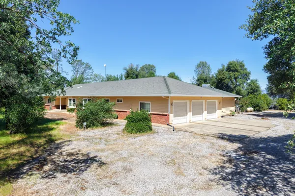 $820,000 | 16922 China Gulch Drive, Anderson, CA 96007