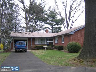 743 Byberry Road Philadelphia, PA 19116 - Photo 1 of 6 Exterior Front