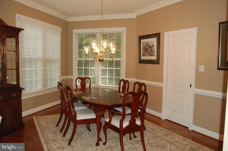 12101 North Walnut Branch Road Reston, VA 20194 - Photo 4 of 30 Dining Room