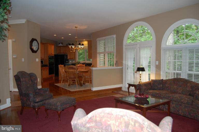 12101 North Walnut Branch Road Reston, VA 20194 - Photo 7 of 30 Family Room #2