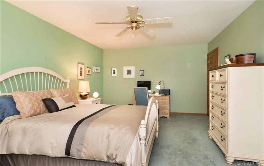 10113 Withers Road Charlotte, NC 28278 - Photo 12 of 23 Gallery Image 12