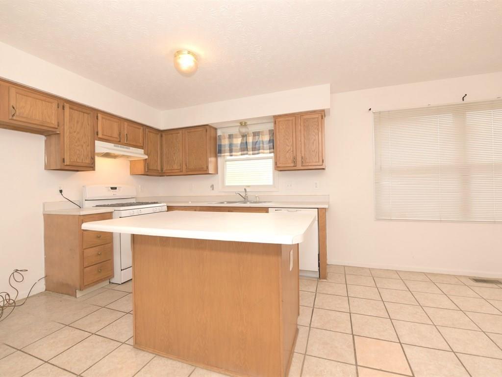 5035 Sylvan Road Indianapolis, IN 46228 - Photo 9 of 22 Gallery Image 9