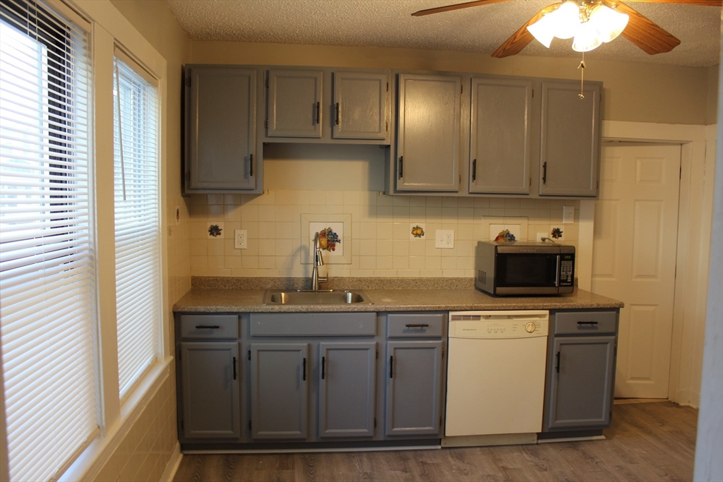 10 Mattakeeset Street, Unit 10 Boston, MA 02136 - Photo 5 of 12