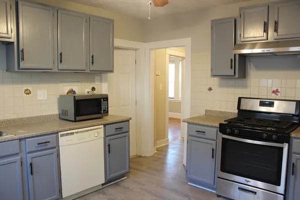 $3,000 | 10 Mattakeeset Street, Unit 10, Boston, MA 02136