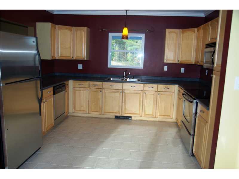 132 Baker Road Freeport, ME 04032 - Photo 5 of 19 Kitchen.