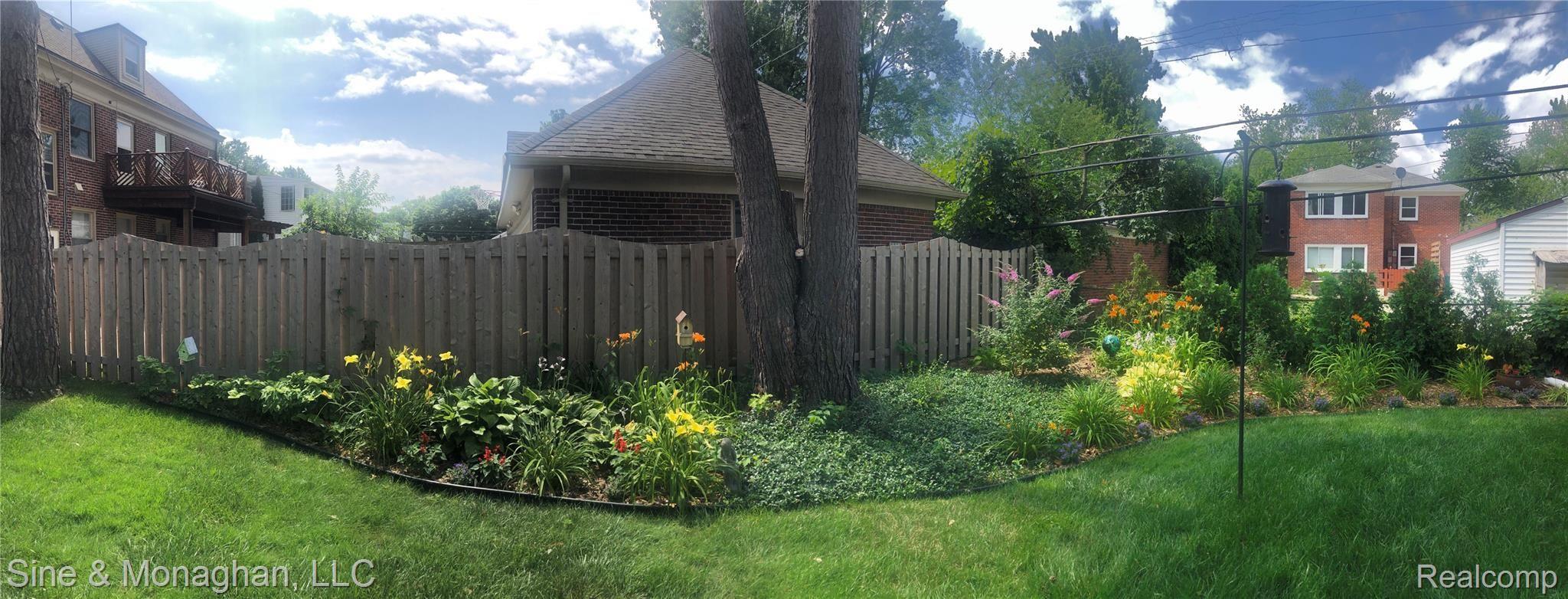 731-733 Harcourt Road Grosse Pointe, MI 48230 - Photo 39 of 40 B8F0B0BC-E7E2-4305-9AAC-C01EA19664BA.jpeg
