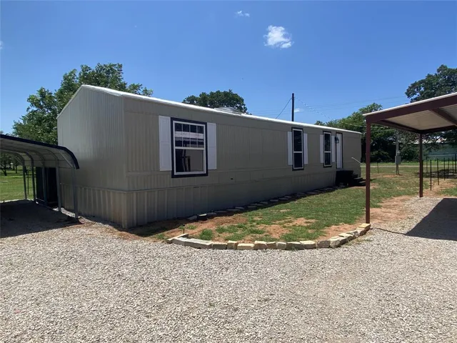 a view of backyard space