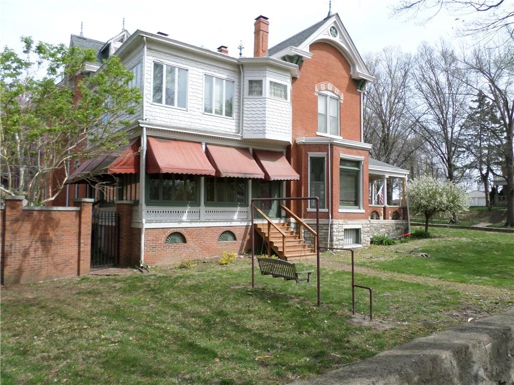 805 North 4th Street Atchison, KS 66002 - Photo 3 of 40