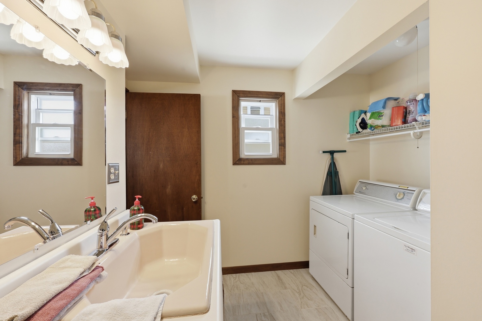 9637 Rutherford Avenue Oak Lawn, IL 60453 - Photo 17 of 40