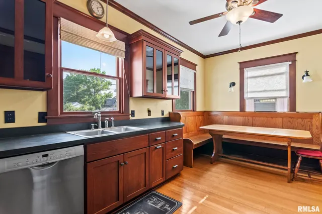 $240,000 | 116 East Main Street, Williamsville, IL 62693