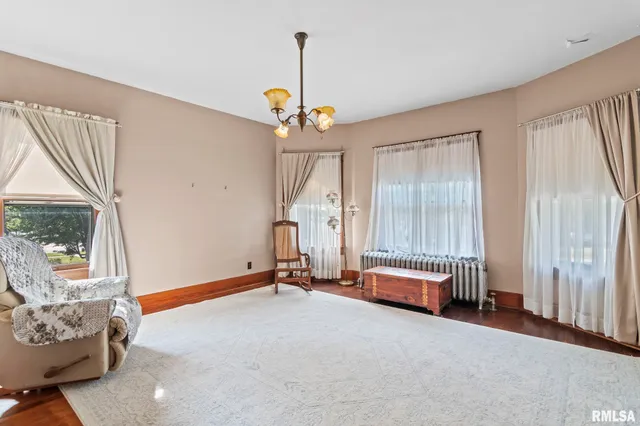 $240,000 | 116 East Main Street, Williamsville, IL 62693