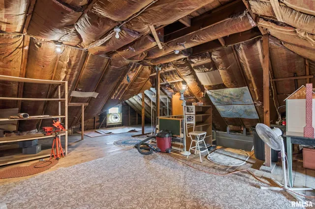 $240,000 | 116 East Main Street, Williamsville, IL 62693