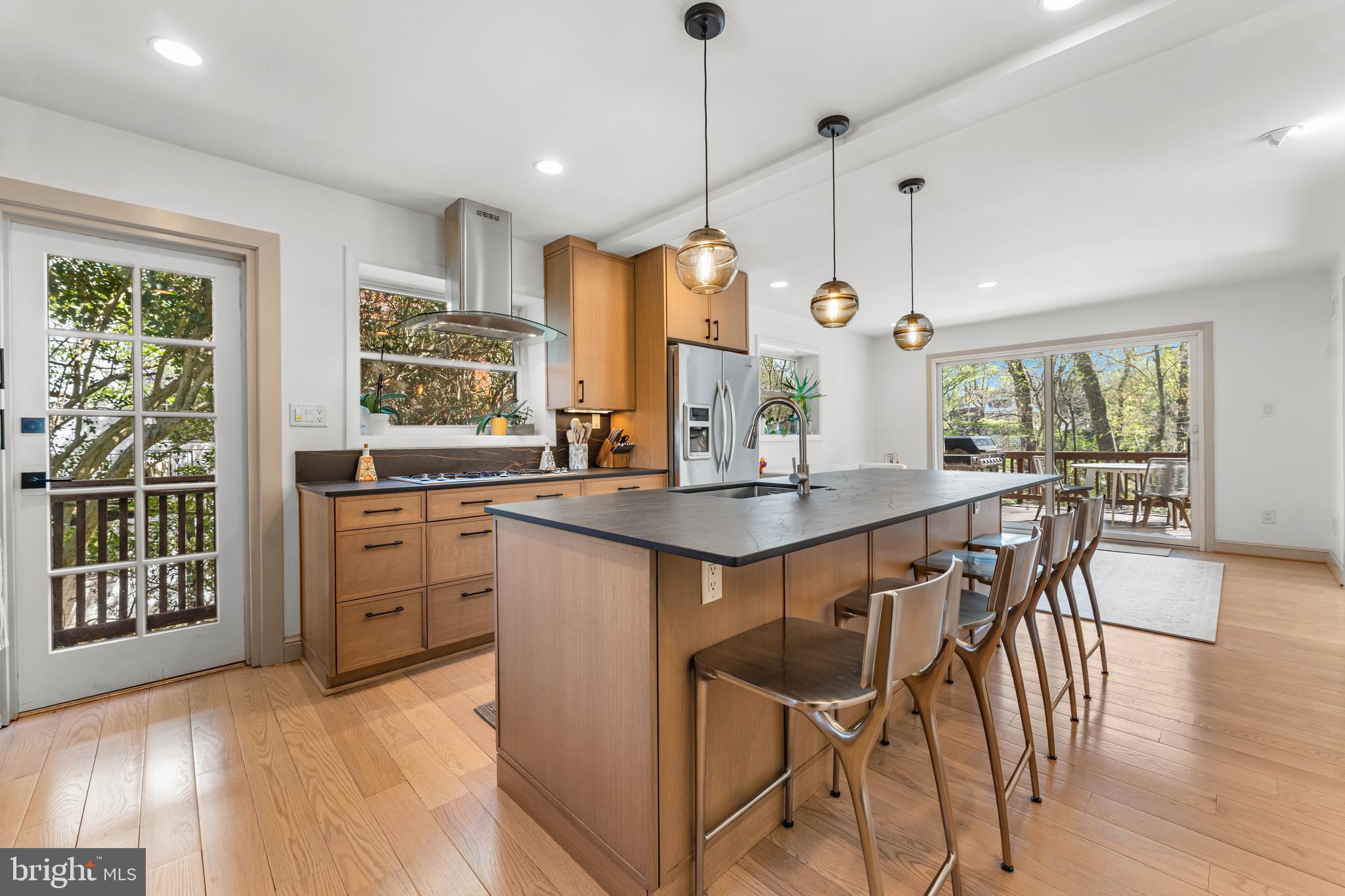 2820 Ellicott Street Northwest Washington, DC 20008 - Photo 11 of 43