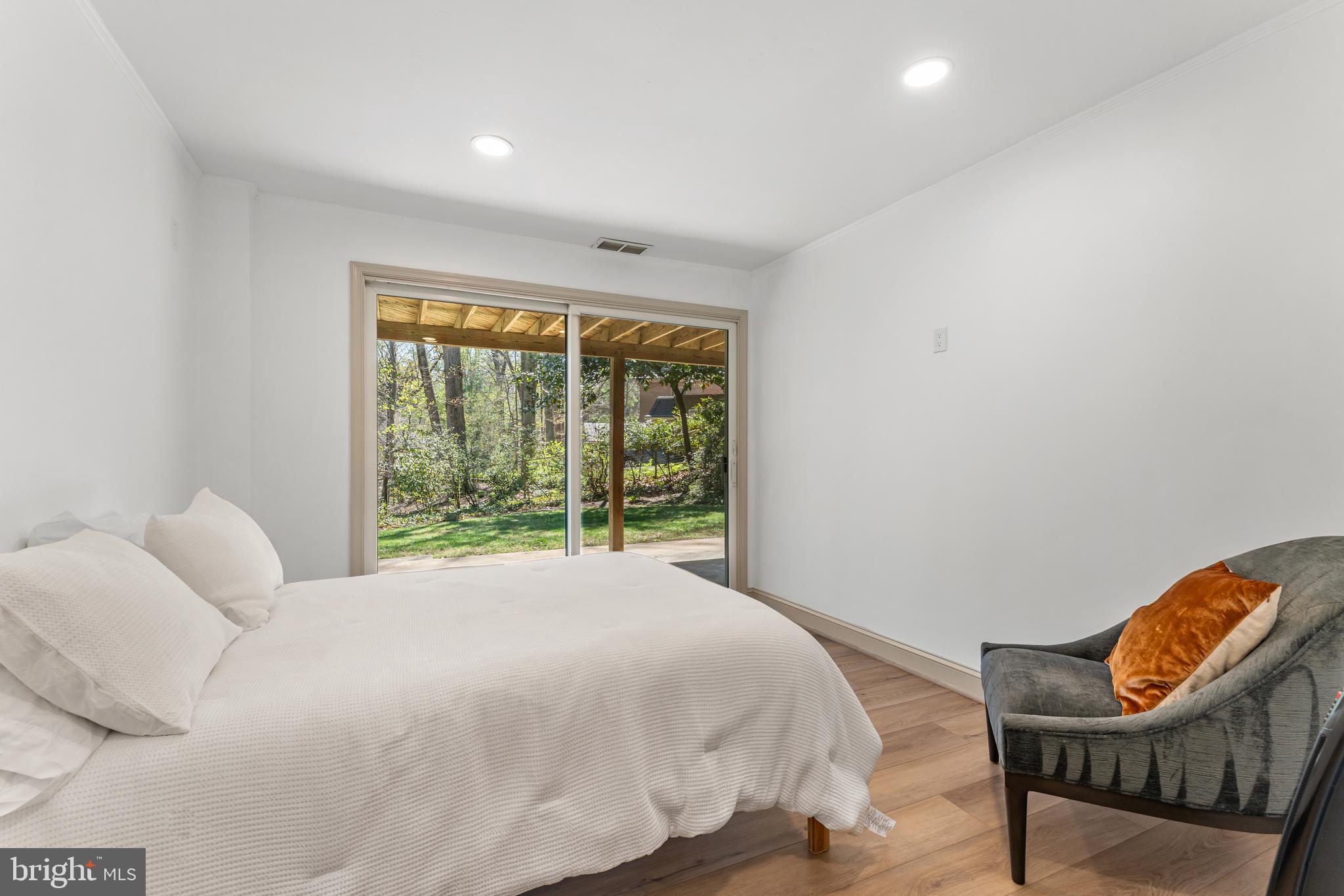 2820 Ellicott Street Northwest Washington, DC 20008 - Photo 32 of 43