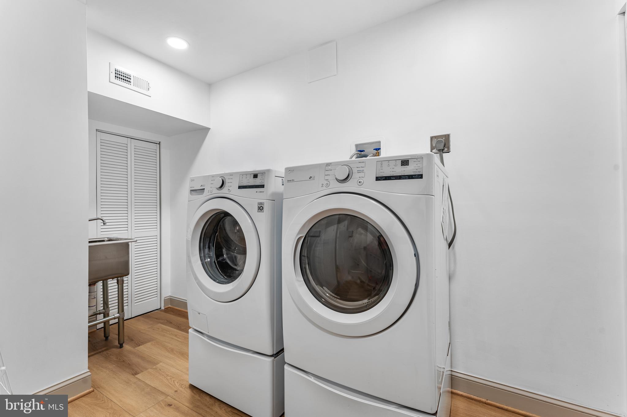 2820 Ellicott Street Northwest Washington, DC 20008 - Photo 35 of 43