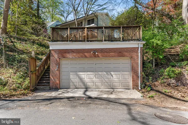 $8,300 | 2820 Ellicott Street Northwest, Washington, DC 20008